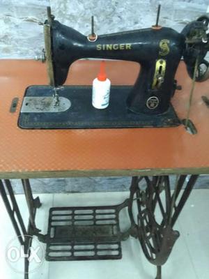 Singer genuine sewing machine