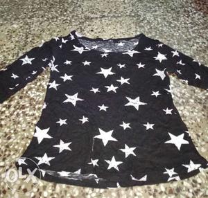 Black top printed stars XXL size all in good