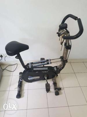 Energym Cycling Machine with Hydraulic arm workout/ good