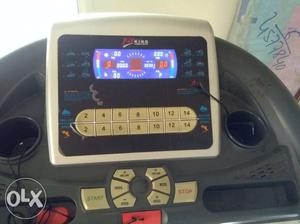 Fully Automatic Treadmill, only used for 300 km,