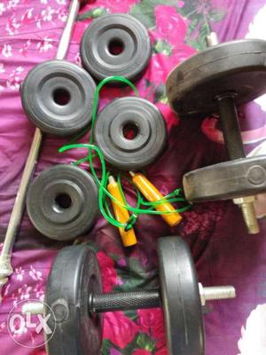 Gym instruments 1Skipping Rope 4 plates of 1KG 4