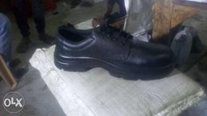 Leather upper with D injected sole