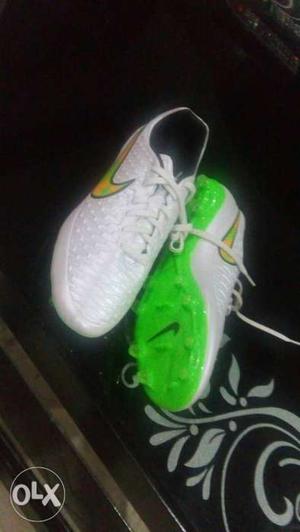Nike -magista size - 7 less than few months used
