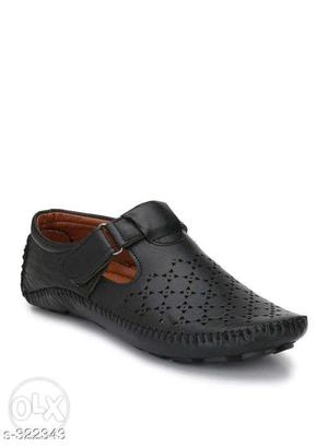 Unpaired Black Leather Loafer