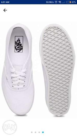 Vans men authentic new White Sneaker (Size UK 7) Never used.