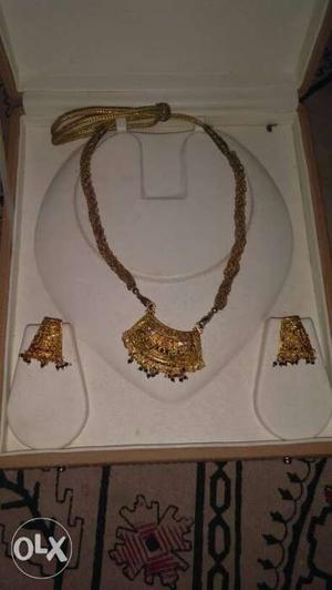 Absolutely awesome golden necklace with great