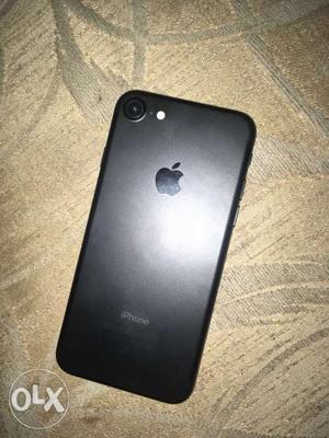 Apple iphone 7 32gb black 6 months old in