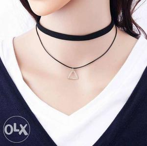 Black choker