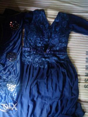 Blue And Black Floral V-neck Sleeveless Dress