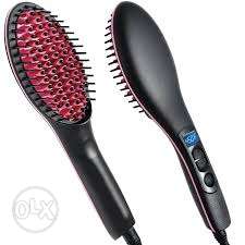Hair Straightner Brush. Only used 2 to 3 times.