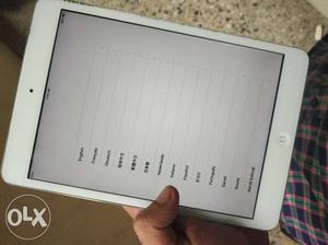 IPad mini white icloud locked in good condition