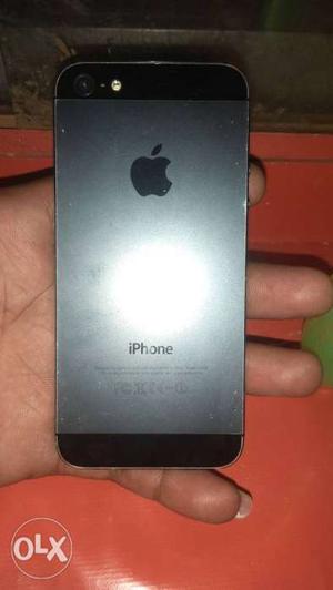 Iphone 5s 32gb only charger no bill no box ID da