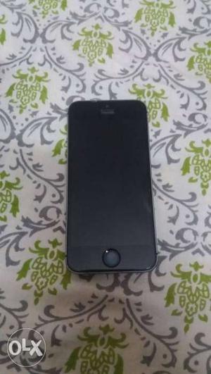 Iphone 5s 32gb space grey with charger and