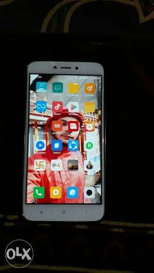 MI 32gb Redmi 4 Ram 3gb