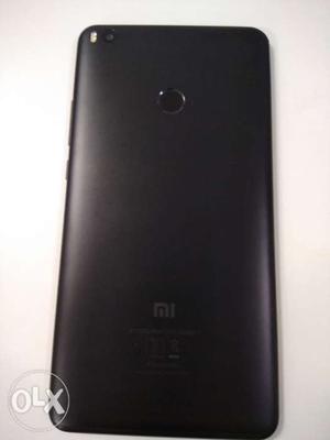 MI MAX 2 in good working condition
