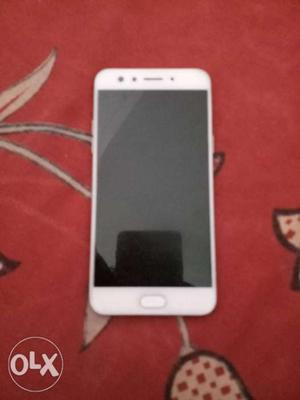 Oppo F3 Only 3 months used 64 + 4gb and all the