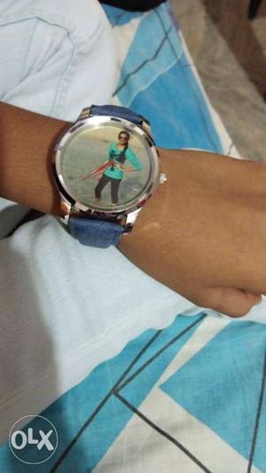 Personalized photo in watch... interested people