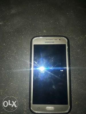 Samsung galaxy J Gold colour 4G working in