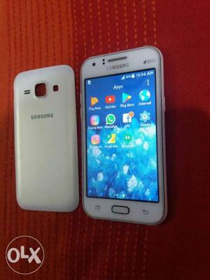 Samsung j1 3G phn. In excellent condition.