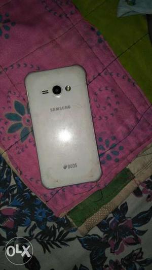 Samsung j1 Ace in good condition full workng fone
