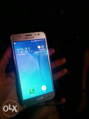 Samsung j5 in good condition 8 month purana hi