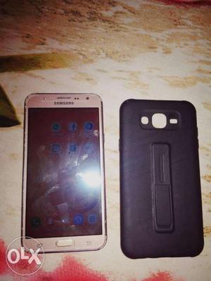 Samsung j7 New condions With back cobr.no msg