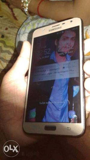 Samsung j7 nxt 11month 6 day old condition is