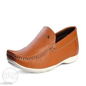 Unpaired Brown Tommy Hilfiger Leather Loafer