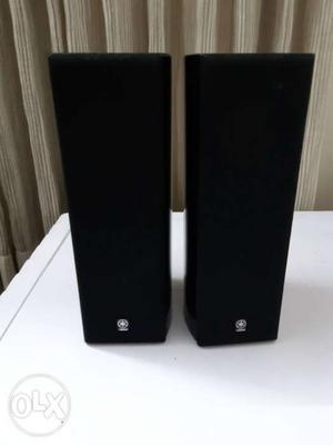 Yamaha speakers good condition 12 eches  only golden