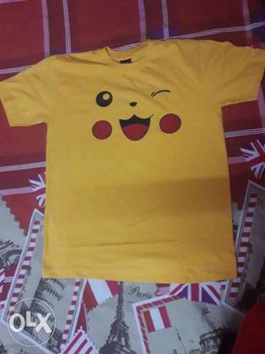 Yellow pikachu tshirt size m
