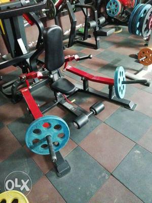 Bar dips machine for chest and triceps
