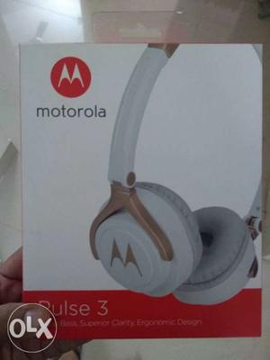 Brand new unboxed Motorola headphone. reason for