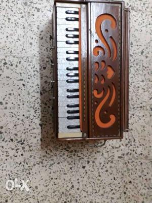 High quality teakwood double reed harmonium (sp