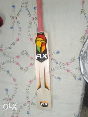 If any one interested to buy this bat text new one
