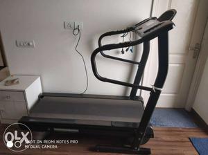 Motorised treadmill in good condition. Digital