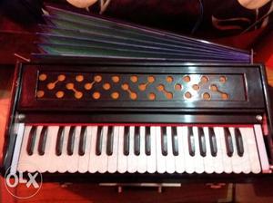 New condition harmonium 7fans with coupler