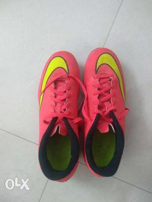 Nike soccer cleats - mercurial, almost new