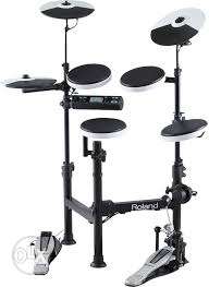 Roland td4 kp..2month old intrsted buyer tx me
