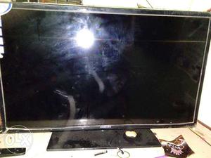 Samsung 32 inch led tv...9 months old neat