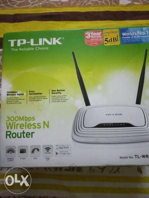 White TP-Link 300Mbps Wireless N Router Box