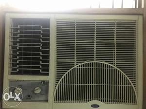 8yr old carrier ac 1 ton. in good working