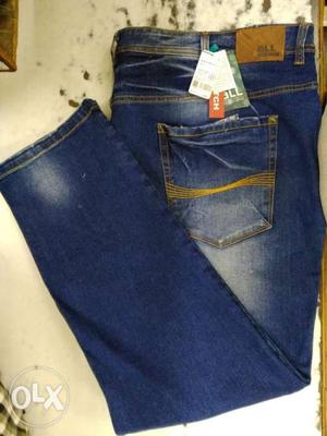 Branded stretchable jeans for sale.size 52 waist