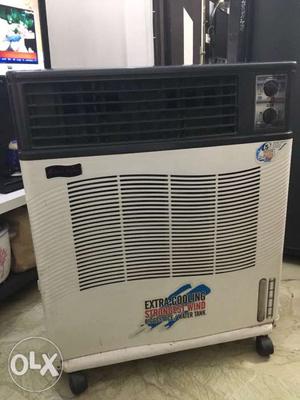 Excellent condition room cooler. works great