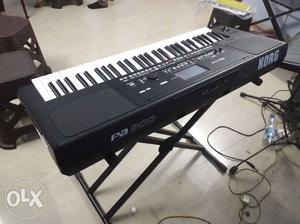 Korg Pa 300,with bill,mint condition