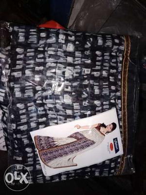 New Sari sell in 250 and 350 and 1 colors Sari