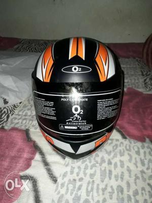 O2 helmat New n fresh