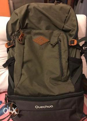 Quecha 30L Backpack - Almost new, used only twice