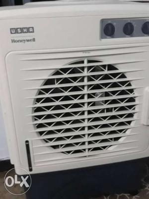 White Honeywell Evaporative Cooler