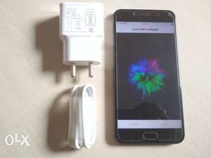 4-64gb vivo v5 s I have mobile and charger only