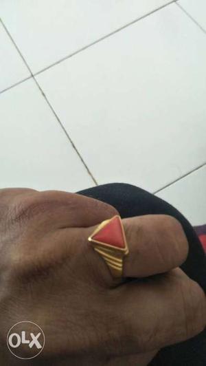 91.6 gold ring with original munga wait 5.5